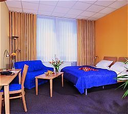 Dlrg Tagungshotel Delphin Bad Nenndorf Exterior photo